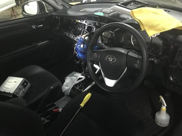 30プリウス・新型カローラフィールダー ナビ取り付け