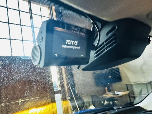 スズキ　スイフトスポーツ　前後ドラレコ取付