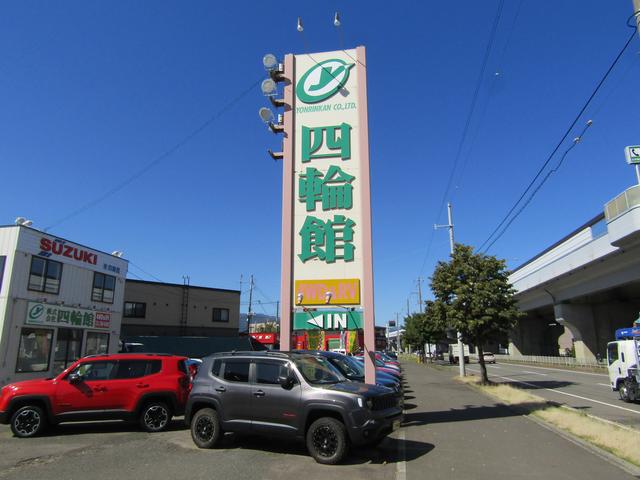 （株）四輪館　新川店