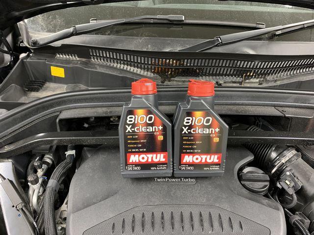 BMW X2 Xdrive 18d Mスポーツ　LDA-YK20  エンジンオイル交換　MOTUL 8100 X-clean+　5W-30