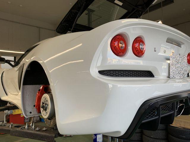 FUCHS 　エンジンオイル　ＴＩＴＡＮ　ＳＵＰＥＲＳＹＮ　５Ｗ－４０　ロータス　エキシージ　Ｓ