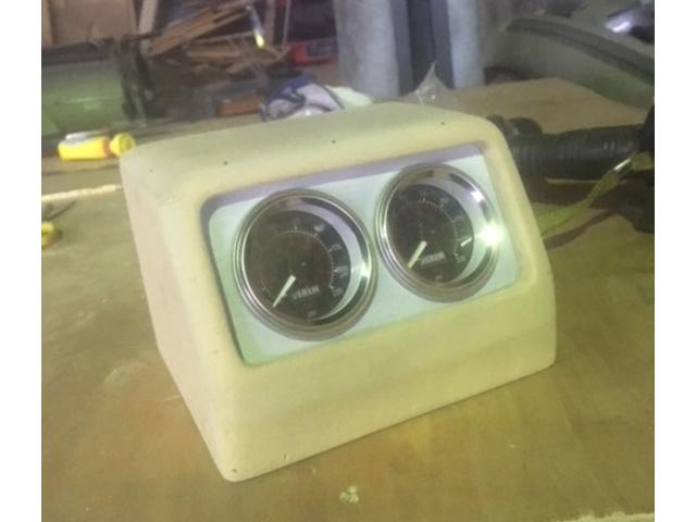 トヨタ　ハイラックスピックアップ　トラック　メーターボックス製作　メーターボックス取付　エアサス取付　北見市・美幌町・網走市・津別町・大空町、女満別・遠軽町・紋別町・勇別町・常呂町、他地域のお客様も大歓迎です！