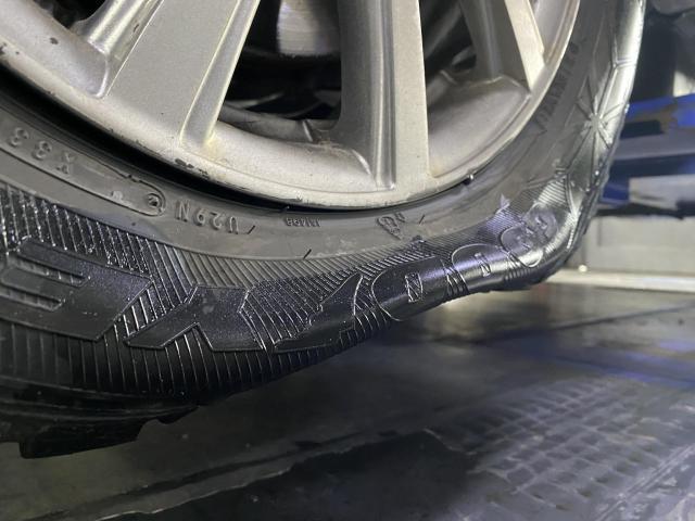 トヨタ　ヴォクシー　タイヤ交換　旭川市・神楽・神楽岡・神居・西御料・東光・東神楽町・鷹栖町・美瑛町・東神楽町・他地域も大歓迎！