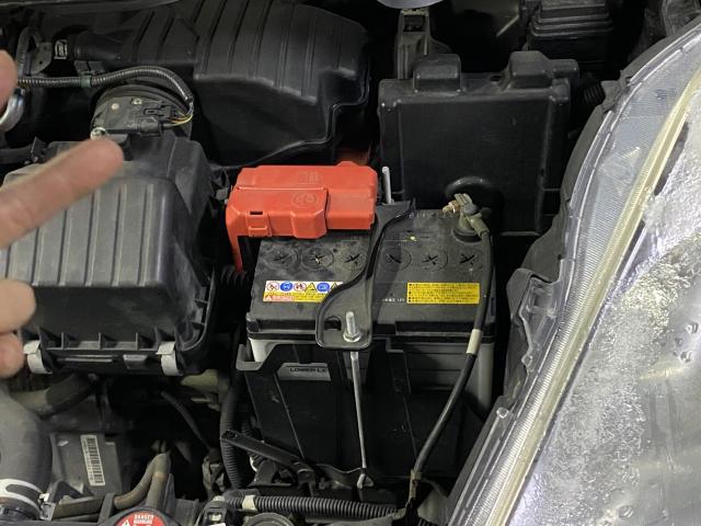 ホンダ　FIT  バッテリー交換　旭川市・神楽・神楽岡・神居・西御料・東光・東神楽町・鷹栖町・美瑛町・東神楽町・他地域も大歓迎！