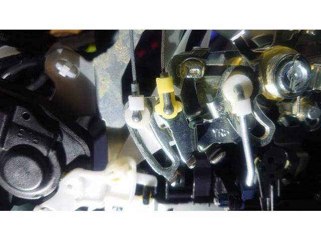 トヨタ　エスクァイア　ドア修理　