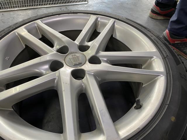 トヨタ　クラウン　タイヤ交換　旭川市・神楽・神楽岡・神居・西御料・東光・東神楽町・鷹栖町・美瑛町・東神楽町・他地域も大歓迎！