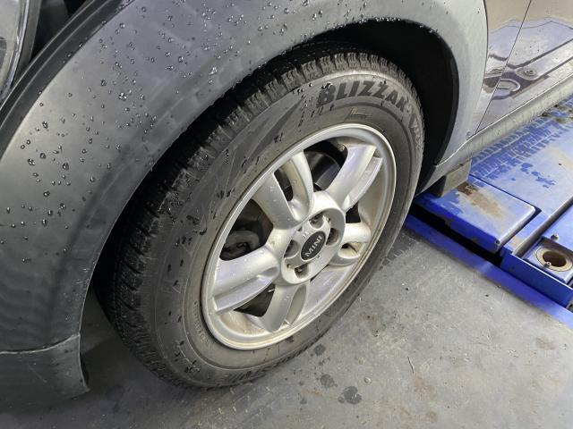 MINI クーパー　タイヤ交換　旭川市・神楽・神楽岡・神居・西御料・東光・東神楽町・鷹栖町・美瑛町・東神楽町・他地域も大歓迎！