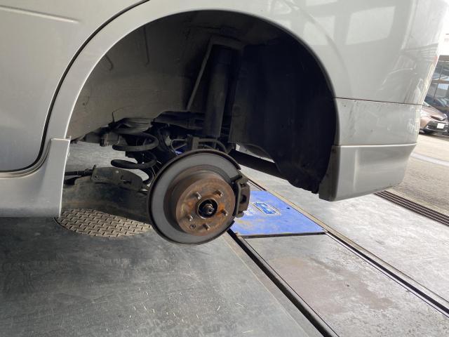 日産　セレナ　タイヤ交換　旭川市・神楽・神楽岡・神居・西御料・東光・東神楽町・鷹栖町・美瑛町・東神楽町・他地域も大歓迎！
