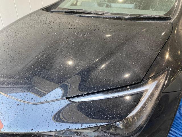 トヨタ　プリウス　洗車行っております！旭川市・神楽・神楽岡・神居・西御料・東光・東神楽町・鷹栖町・美瑛町・東神楽町・他地域も大歓迎！