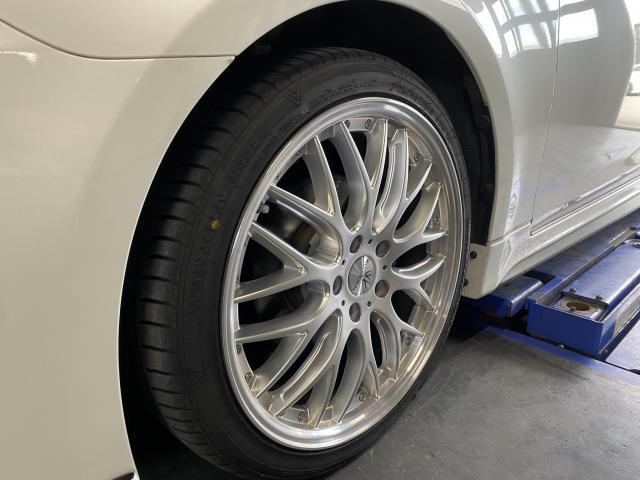 トヨタ　クラウンアスリート　タイヤ交換　旭川市・神楽・神楽岡・神居・西御料・東光・東神楽町・鷹栖町・美瑛町・東神楽町・他地域も大歓迎！
