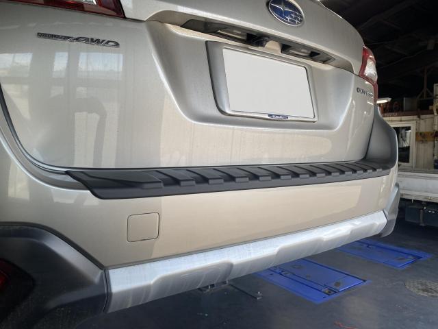 スバル　レガシィアウトバック　フェンダーモール取付　旭川市・神楽・神楽岡・神居・西御料・東光・東神楽町・鷹栖町・美瑛町・東神楽町・他地域も大歓迎！