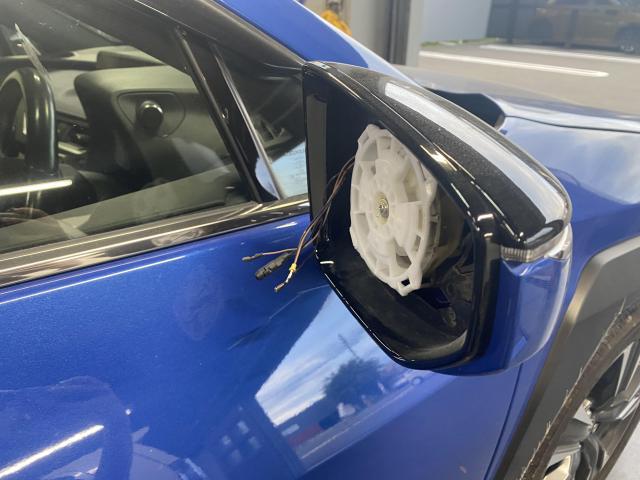 レクサス　UX ミラー交換　旭川市・神楽・神楽岡・神居・西御料・東光・東神楽町・鷹栖町・美瑛町・東神楽町・他地域も大歓迎！