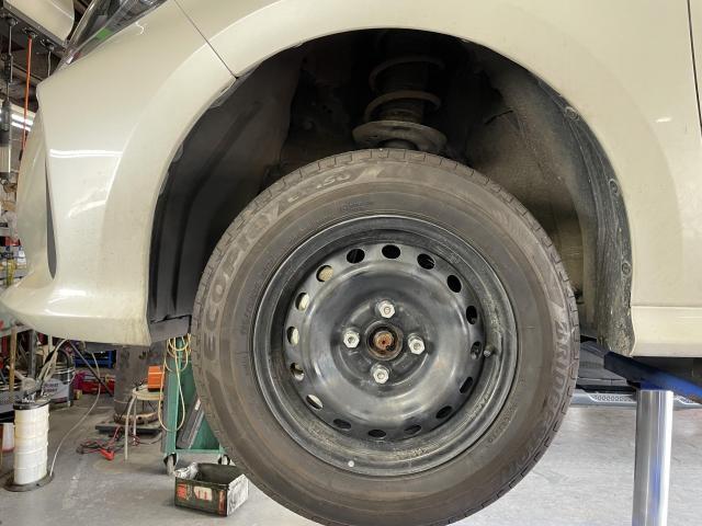 ヤリス　タイヤ交換　旭川市・神楽・神楽岡・神居・西御料・東光・東神楽町・鷹栖町・美瑛町・東神楽町・他地域も大歓迎！