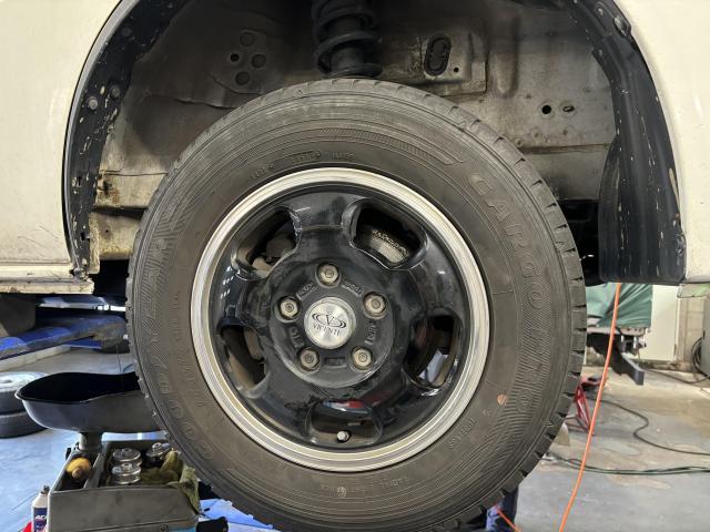 ライトエースバン　タイヤ交換　旭川市・神楽・神楽岡・神居・西御料・東光・東神楽町・鷹栖町・美瑛町・東神楽町・他地域も大歓迎！