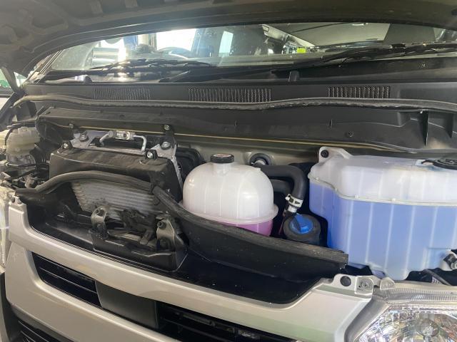 トヨタ　ハイエースバン　オイル交換　エレメント交換　旭川市・神楽・神楽岡・神居・西御料・東光・東神楽町・鷹栖町・美瑛町・東神楽町・他地域も大歓迎！