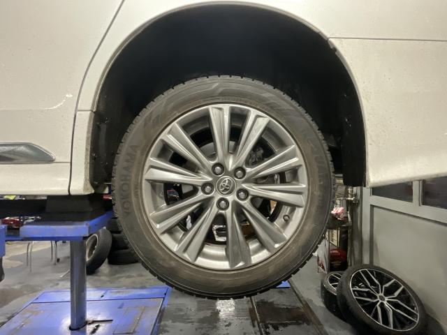 ヴェルファイア　タイヤ交換＋オイル交換＋エレメント交換　旭川市・神楽・神楽岡・神居・西御料・東光・東神楽町・鷹栖町・美瑛町・東神楽町・他地域も大歓迎！