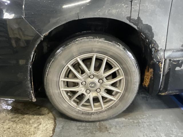 トヨタ　ヴォクシー　タイヤ交換＋オイル交換　旭川市・神楽・神楽岡・神居・西御料・東光・東神楽町・鷹栖町・美瑛町・東神楽町・他地域も大歓迎！