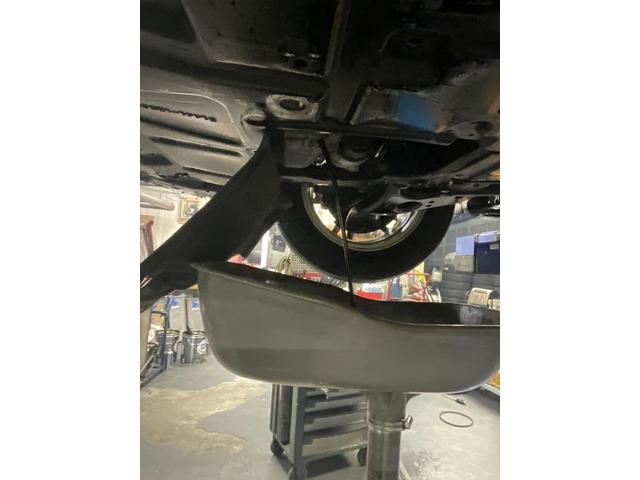 トヨタ　プリウス　タイヤ交換＋オイル交換　旭川市・神楽・神楽岡・神居・西御料・東光・東神楽町・鷹栖町・美瑛町・東神楽町・他地域も大歓迎！