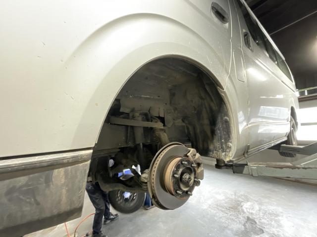 トヨタ　ハイエースバン　タイヤ交換
旭川市・神楽・神楽岡・神居・西御料・東光・東神楽町・鷹栖町・美瑛町・東神楽町・他地域も大歓迎！ 