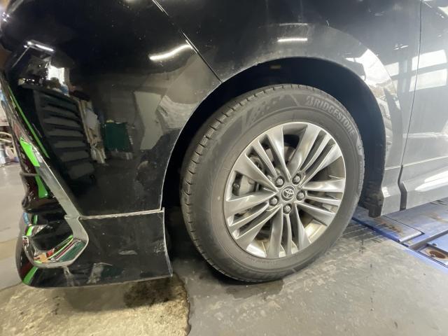 トヨタ　アルファード　タイヤ交換
旭川市・神楽・神楽岡・神居・西御料・東光・東神楽町・鷹栖町・美瑛町・東神楽町・他地域も大歓迎！