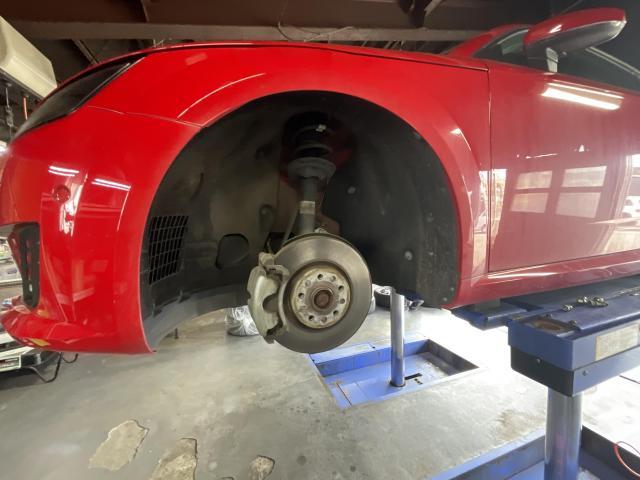 アウディ　ＴＴクーペ　タイヤ交換
旭川市・神楽・神楽岡・神居・西御料・東光・東神楽町・鷹栖町・美瑛町・東神楽町・他地域も大歓迎！