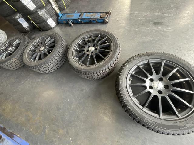 アウディ　ＴＴクーペ　タイヤ交換
旭川市・神楽・神楽岡・神居・西御料・東光・東神楽町・鷹栖町・美瑛町・東神楽町・他地域も大歓迎！