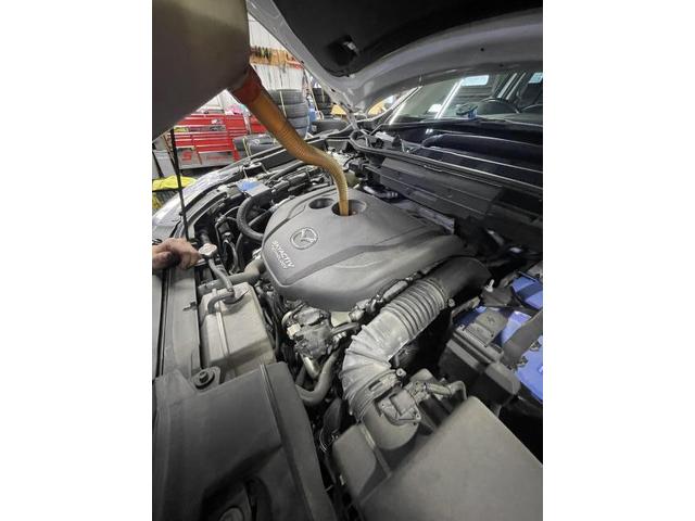 マツダ　ＣＸ－５　オイル＋エレメント交換
旭川市・神楽・神楽岡・神居・西御料・東光・東神楽町・鷹栖町・美瑛町・東神楽町・他地域も大歓迎！ 