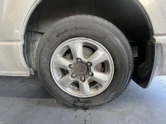 トヨタ　ハイエースレジアスワゴン　タイヤ交換
旭川市・神楽・神楽岡・神居・西御料・東光・東神楽町・鷹栖町・美瑛町・東神楽町・他地域も大歓迎！