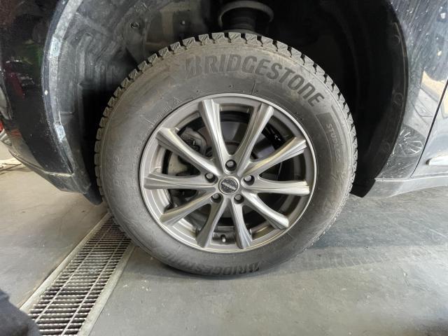 トヨタ　ハリアー　タイヤ交換
旭川市・神楽・神楽岡・神居・西御料・東光・東神楽町・鷹栖町・美瑛町・東神楽町・他地域も大歓迎！