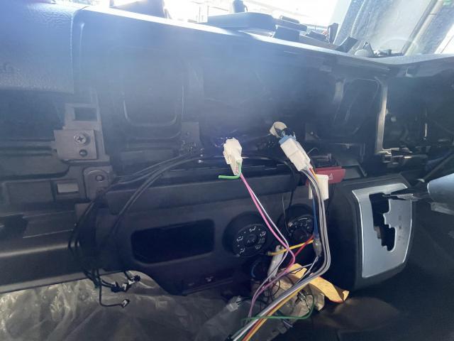 トヨタ　ハイエースバンロングボディ　ナビ取付
旭川市・神楽・神楽岡・神居・西御料・東光・東神楽町・鷹栖町・美瑛町・東神楽町・他地域も大歓迎！ 