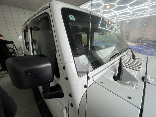 クライスラー・ジープ　ラングラー　洗車・虫とり
旭川市・神楽・神楽岡・神居・西御料・東光・東神楽町・鷹栖町・美瑛町・東神楽町・他地域も大歓迎！