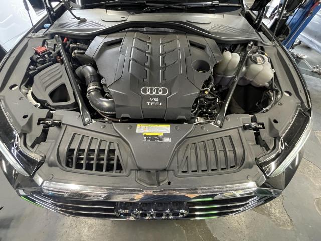 アウディ　Ａ８　オイル交換