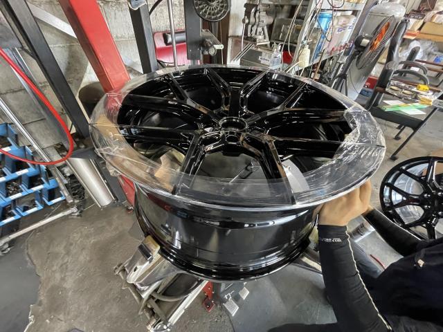 クライスラー・ジープ　グランドチェロキーＬ　ホイル交換
旭川市・神楽・神楽岡・神居・西御料・東光・東神楽町・鷹栖町・美瑛町・東神楽町・他地域も大歓迎！ 