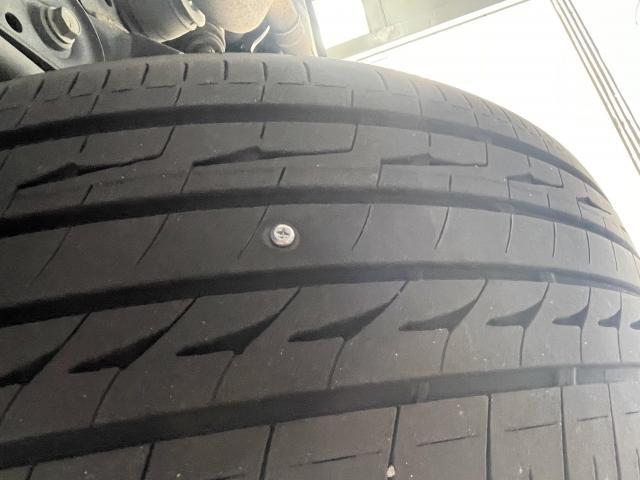 トヨタ　アルファード　パンク修理
旭川市・神楽・神楽岡・神居・西御料・東光・東神楽町・鷹栖町・美瑛町・東神楽町・他地域も大歓迎！