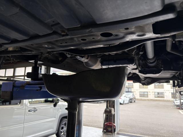 トヨタ　ハイエースバンロングボディ　オイル交換
旭川市・神楽・神楽岡・神居・西御料・東光・東神楽町・鷹栖町・美瑛町・東神楽町・他地域も大歓迎！