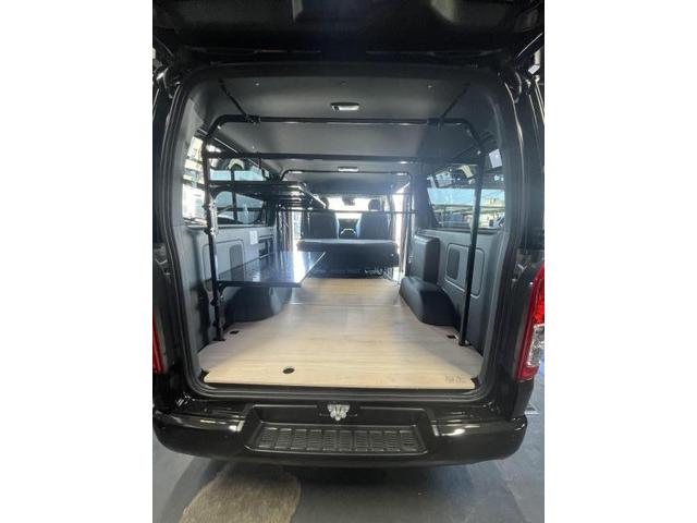 トヨタ　ハイエースバン　ルーフラック取付
旭川市・神楽・神楽岡・神居・西御料・東光・東神楽町・鷹栖町・美瑛町・東神楽町・他地域も大歓迎！