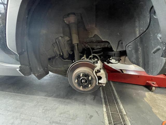 トヨタ　ＲＡＶ４　タイヤ交換
旭川市・神楽・神楽岡・神居・西御料・東光・東神楽町・鷹栖町・美瑛町・東神楽町・他地域も大歓迎！ 