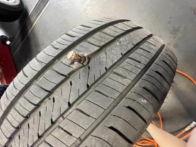 トヨタ　ＲＡＶ４　タイヤ交換
旭川市・神楽・神楽岡・神居・西御料・東光・東神楽町・鷹栖町・美瑛町・東神楽町・他地域も大歓迎！ 