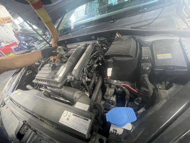 フォルクスワーゲン　ゴルフ　オイル＋エレメント交換
旭川市・神楽・神楽岡・神居・西御料・東光・東神楽町・鷹栖町・美瑛町・東神楽町・他地域も大歓迎！