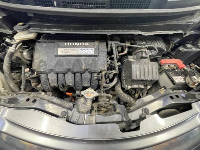 日産　セレナ　Rパット交換
旭川市・神楽・神楽岡・神居・西御料・東光・東神楽町・鷹栖町・美瑛町・東神楽町・他地域も大歓迎！