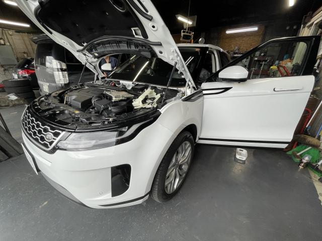 ランドローバー　レンジローバーイヴォーク　エアコン修理
旭川市・神楽・神楽岡・神居・西御料・東光・東神楽町・鷹栖町・美瑛町・東神楽町・他地域も大歓迎！