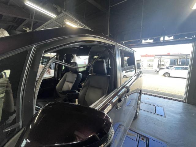 トヨタ　エスクァイア　バイザー取付
旭川市・神楽・神楽岡・神居・西御料・東光・東神楽町・鷹栖町・美瑛町・東神楽町・他地域も大歓迎！ 