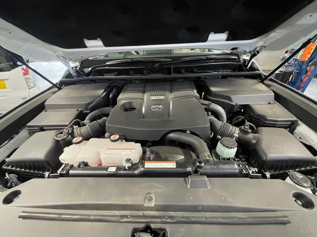 トヨタ　ランドクルーザー300  オイル交換
旭川市・神楽・神楽岡・神居・西御料・東光・東神楽町・鷹栖町・美瑛町・東神楽町・他地域も大歓迎！ 