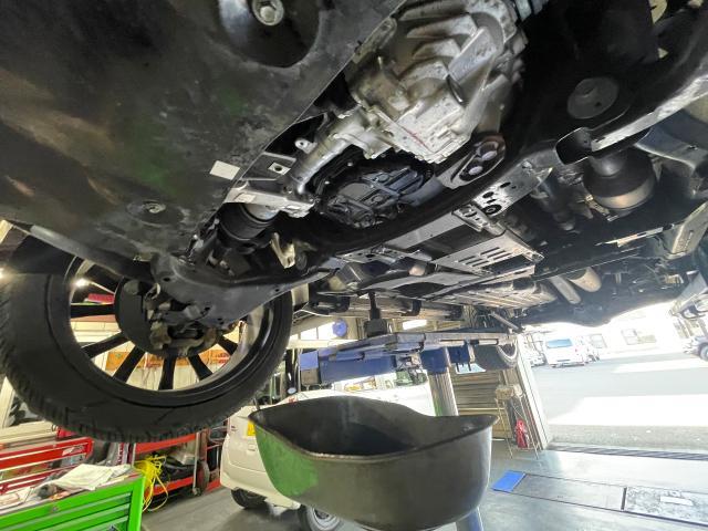 トヨタ　ランドクルーザー300  オイル交換
旭川市・神楽・神楽岡・神居・西御料・東光・東神楽町・鷹栖町・美瑛町・東神楽町・他地域も大歓迎！ 