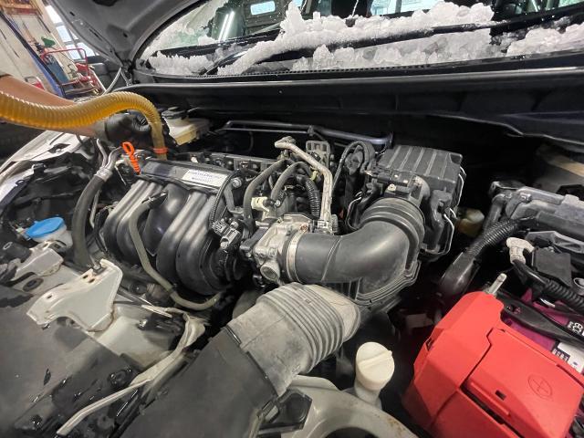 ホンダ　フィットシャトルハイブリッド　オイル、タイヤ交換
旭川市・神楽・神楽岡・神居・西御料・東光・東神楽町・鷹栖町・美瑛町・東神楽町・他地域も大歓迎！