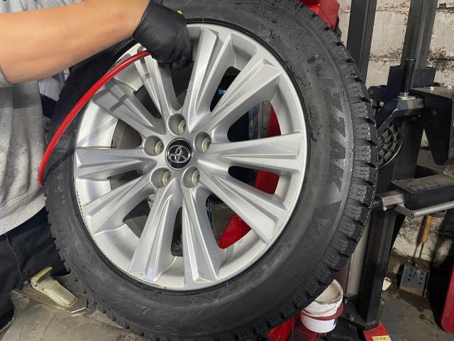 トヨタ アルファード タイヤ交換
旭川市・神楽・神楽岡・神居・西御料・東光・東神楽町・鷹栖町・美瑛町・東神楽町・他地域も大歓迎!