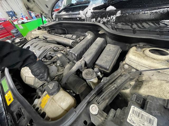 MINI クーパー オイル交換、タイヤ組替・バランス調整、交換
旭川市・神楽・神楽岡・神居・西御料・東光・東神楽町・鷹栖町・美瑛町・東神楽町・他地域も大歓迎!