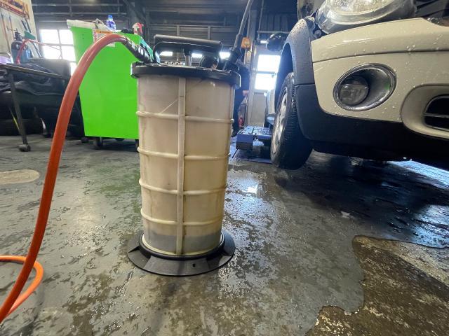 MINI クーパー オイル交換、タイヤ組替・バランス調整、交換
旭川市・神楽・神楽岡・神居・西御料・東光・東神楽町・鷹栖町・美瑛町・東神楽町・他地域も大歓迎!