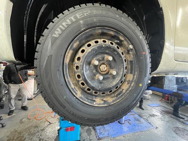 トヨタ　パッソ　オイル交換、タイヤ交換でご入庫しました！
旭川市・神楽・神楽岡・神居・西御料・東光・東神楽町・鷹栖町・美瑛町・東神楽町・他地域も大歓迎！