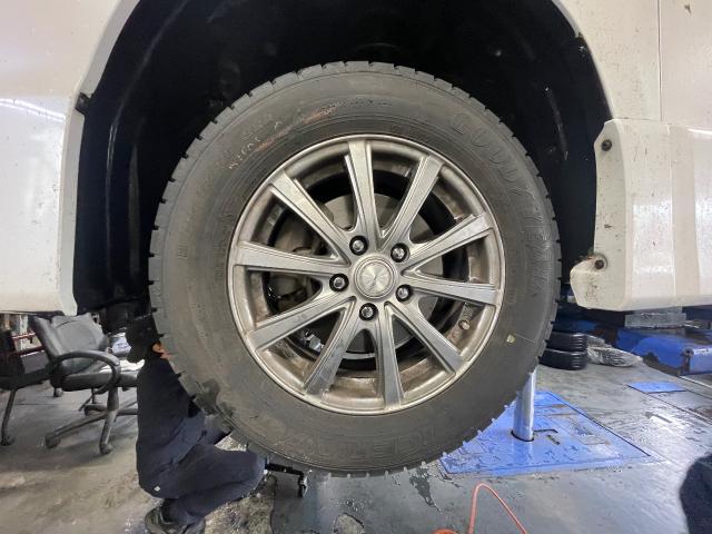 トヨタ　ヴェルファイア　オイル交換、タイヤ交換
旭川市・神楽・神楽岡・神居・西御料・東光・東神楽町・鷹栖町・美瑛町・東神楽町・他地域も大歓迎！ 